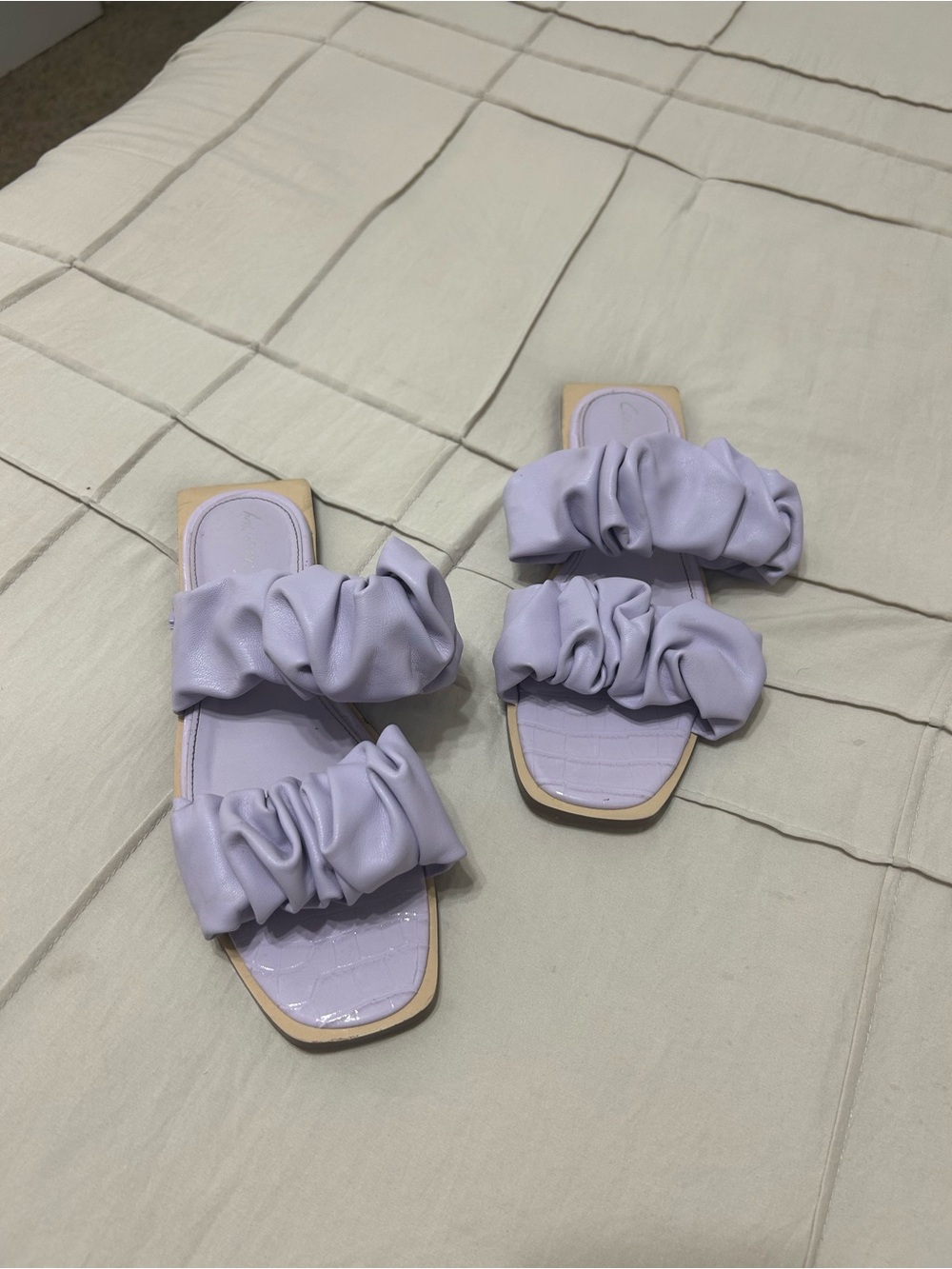 Circus by Sam Edelman - Lavender Purple Ruched Double-Strap Slide Sandals